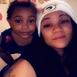 Meet your Posher, Myra